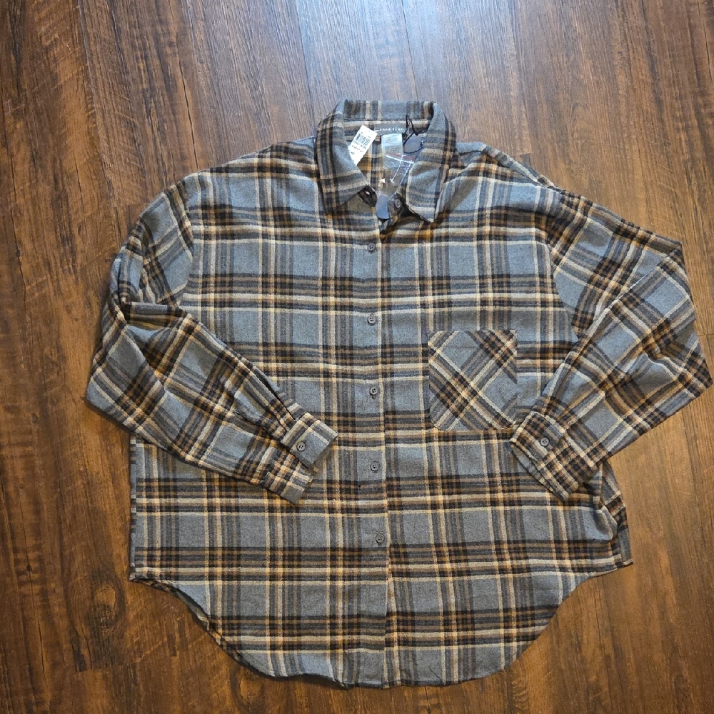 NWT Sans Souci Gray and Brown Plaid Casual Shirt